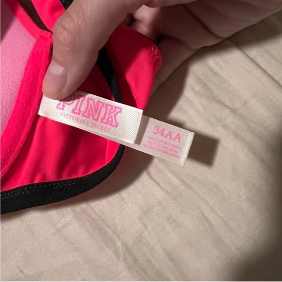 NEW Victoria’s Secret PINK Push Up Bra - Picture 2 of 2